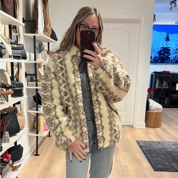 RD Style Cream and Brown Teddy Jacket - Picture 2 of 2